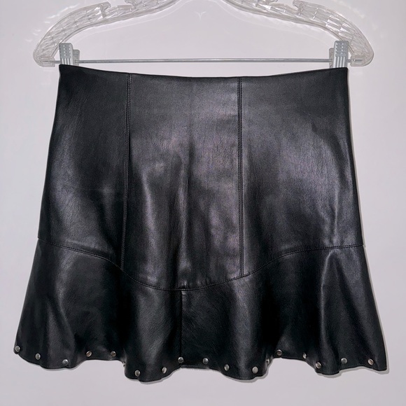Mango Faux leather mini skirt - Picture 8 of 14